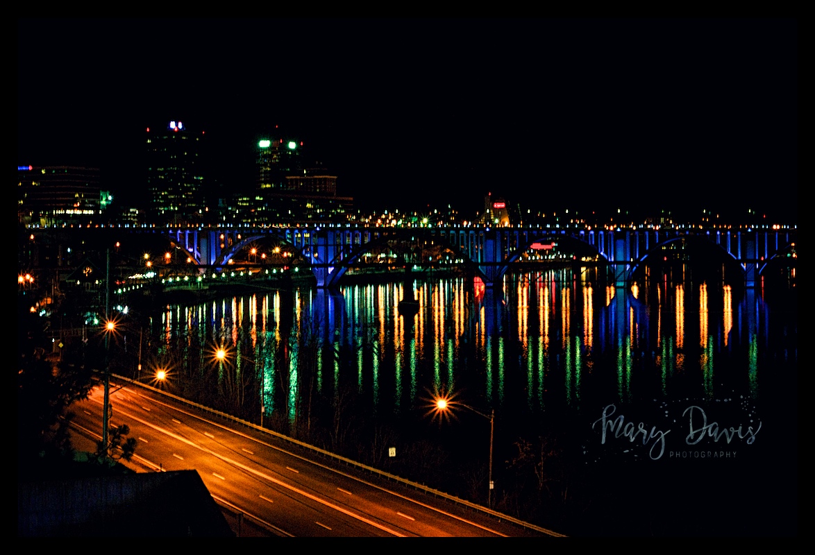 Henley street, night, night photography, bridge, water, long exposure