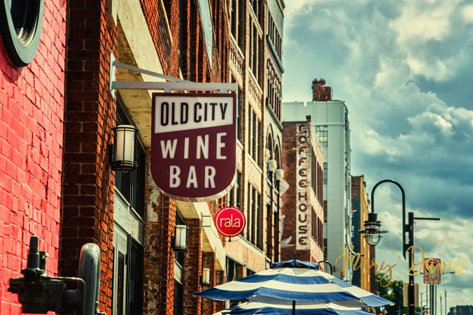 865life, 865, knoxrocks, downtown, knoxville, tennessee, scruffyknox, city, knoxvilletn, photography, old buildings, old city, hdr, art, art of visuals, photography, photographer, wine bar, coffee house